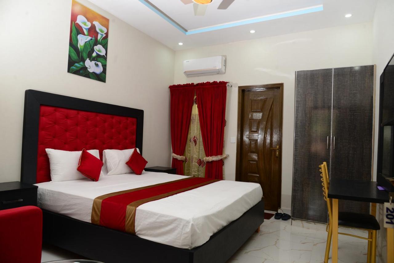 Hotel Deluxe Lahore Eksteriør billede
