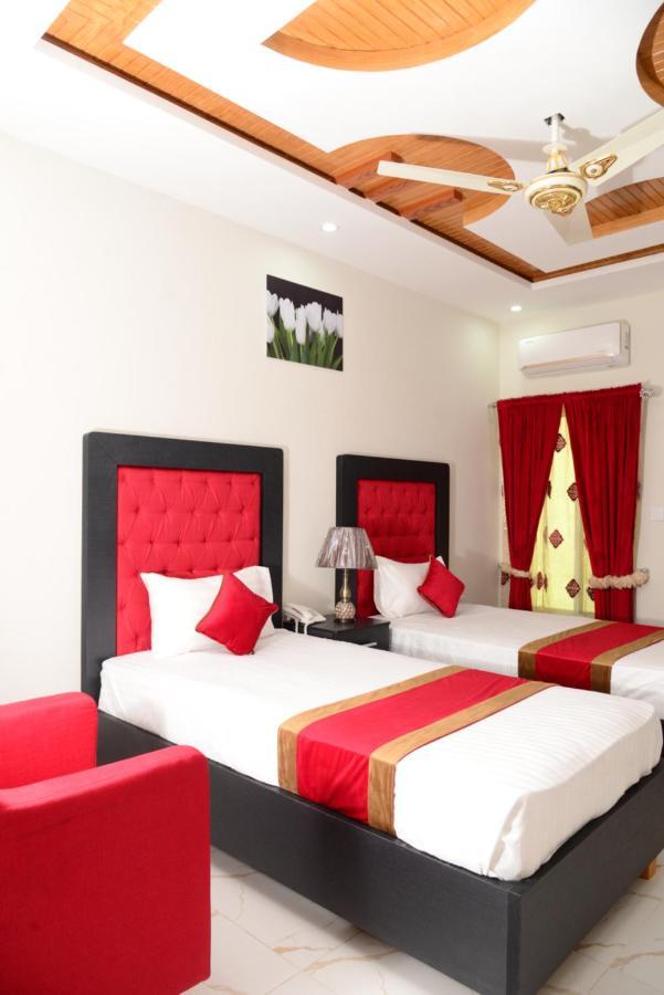 Hotel Deluxe Lahore Eksteriør billede