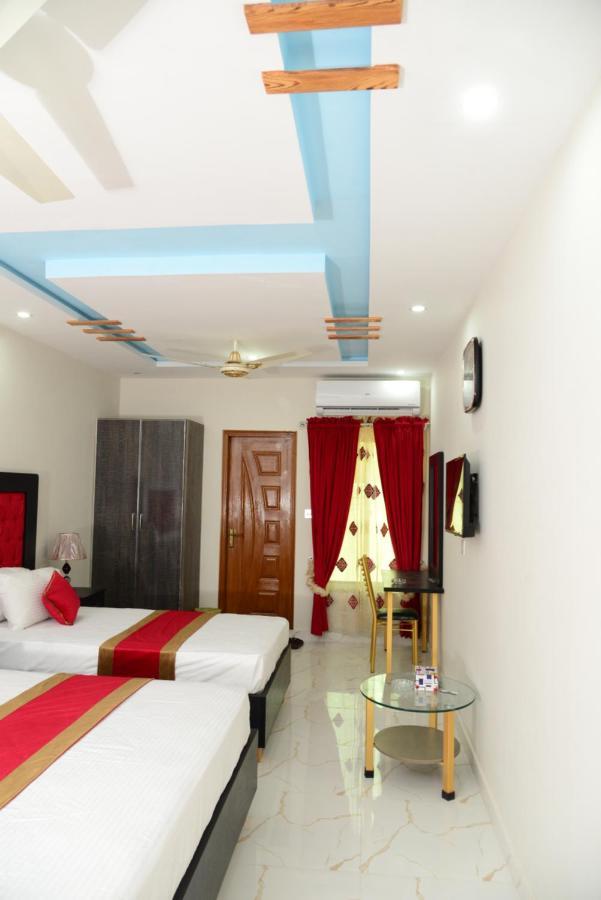 Hotel Deluxe Lahore Eksteriør billede