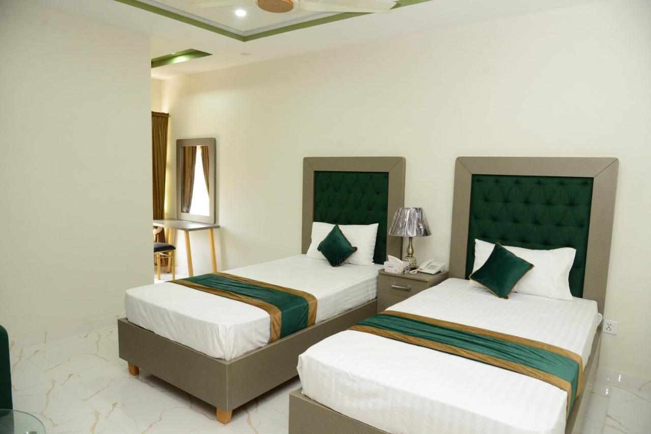 Hotel Deluxe Lahore Eksteriør billede