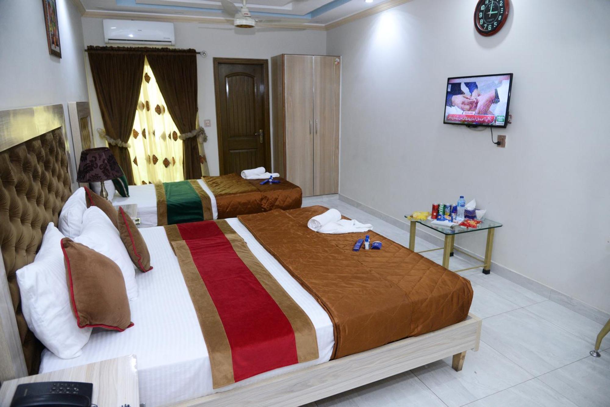 Hotel Deluxe Lahore Eksteriør billede