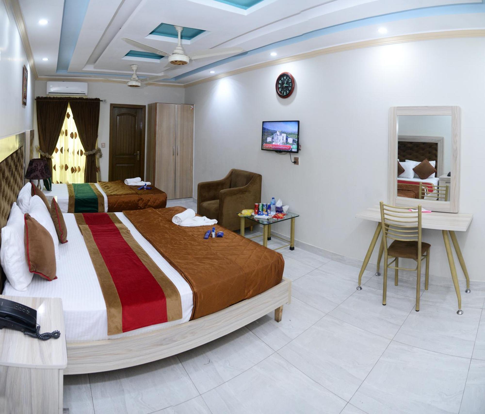 Hotel Deluxe Lahore Eksteriør billede